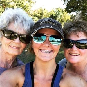 Meet your Posher, Chalease